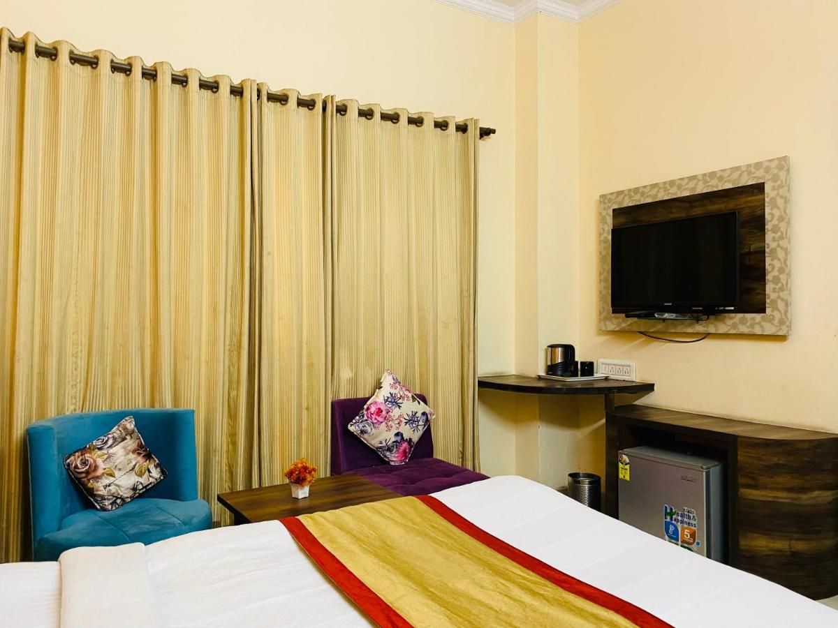 Hotel Aachman Regency 심라 외부 사진